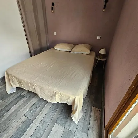 Lejlighed Cozy One-bedroom With Veranda And Parking Font-Romeu-Odeillo-Via