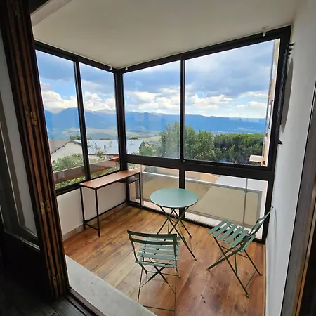 Cozy One-bedroom With Veranda And Parking Apartament Font-Romeu-Odeillo-Via